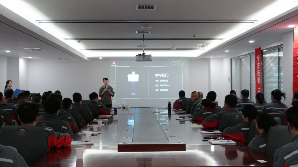 热博物流2025年度管理培训班启动：开启物流人才进阶之旅